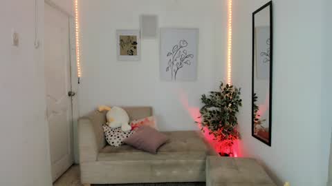 alexis online show from February 2, 2025, 9:34 pm