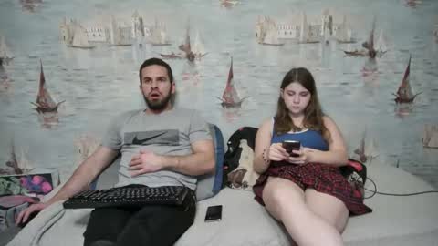 Alex and Sarah online show from October 12, 2025, 9:47 pm