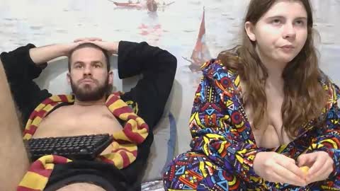 Alex and Sarah online show from February 5, 2026, 12:26 am