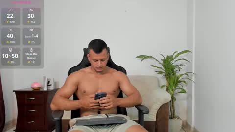 Snapshot of alex_tower chatting on November 1, 2025, 8:44 pm Alex Towers online show from November 1, 2025, 8:44 pm