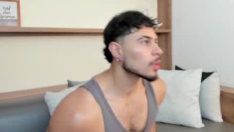 alex_wolf05 online show from February 7, 2026, 6:44 pm