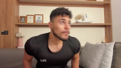 alex_wolf05 online show from February 24, 2026, 5:11 pm