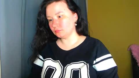 Snapshot of alexa__lexie chatting on May 2, 2026, 11:37 am Alexa online show from May 2, 2026, 11:37 am