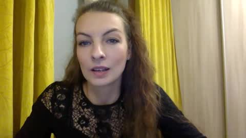 alexa_dreaam online show from October 9, 2025, 4:05 pm