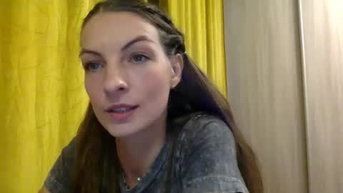 alexa_dreaam online show from October 21, 2025, 5:35 pm