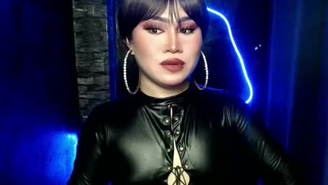 alexa_hansung online show from October 17, 2025, 6:38 am