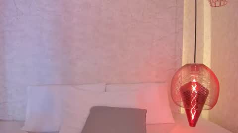 Alexa Millers online show from November 27, 2025, 4:58 am