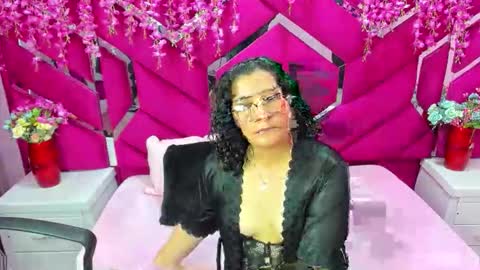 alexa sanz online show from December 17, 2025, 7:20 pm