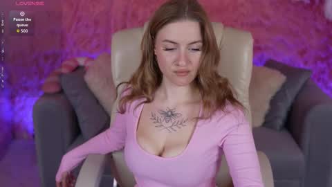 alexafleur online show from February 1, 2026, 8:18 pm