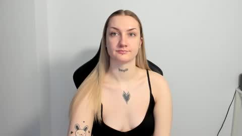 Snapshot of alexafragile chatting on March 10, 2026, 3:06 pm Alexa online show from March 10, 2026, 3:06 pm