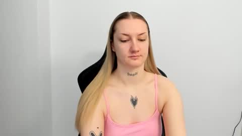 Snapshot of alexafragile chatting on March 24, 2026, 11:59 am Alexa online show from March 24, 2026, 11:59 am