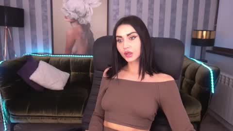 alexagreyyy online show from February 11, 2025, 4:01 am