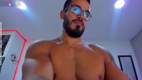 Onlyfansalexmartinezwb  Instagram alexwbmartinez  Twitter martinezcb937 online show from January 13, 2026, 10:15 pm