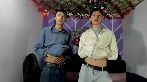 chicos hot online show from February 3, 2026, 1:27 pm