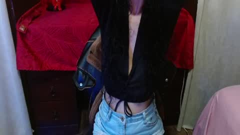 alexandra_jonas online show from April 4, 2026, 1:48 am