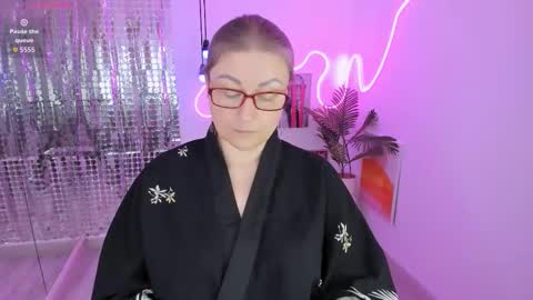 Snapshot of alexandra_kind chatting on March 13, 2026, 6:03 pm Alexandra online show from March 13, 2026, 6:03 pm