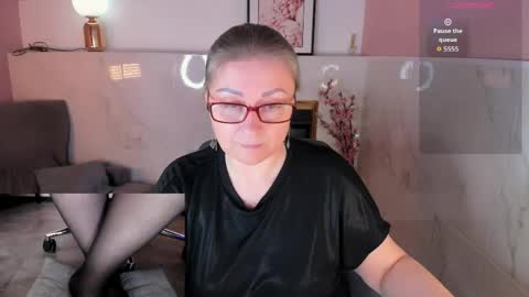 Snapshot of alexandra_kind chatting on May 2, 2026, 8:47 pm Alexandra online show from May 2, 2026, 8:47 pm