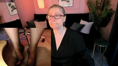 Snapshot of alexandra_kind chatting on May 13, 2026, 8:38 pm Alexandra online show from May 13, 2026, 8:38 pm