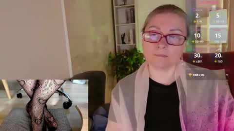 Snapshot of alexandra_kind chatting on May 20, 2026, 9:10 pm Alexandra online show from May 20, 2026, 9:10 pm