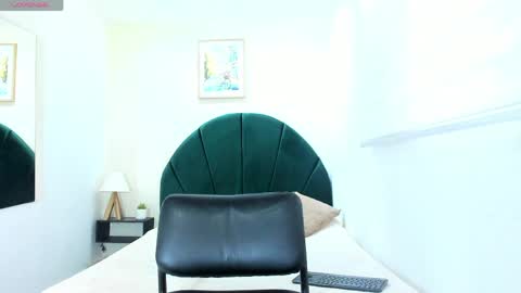     online show from April 4, 2026, 12:02 pm