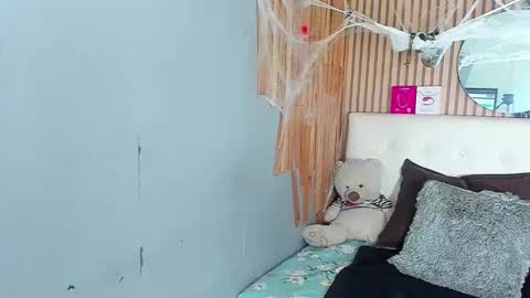 ALEXANDRA online show from November 1, 2025, 2:57 am