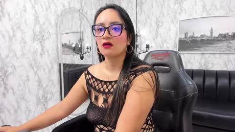 Alexandra Milff  online show from October 20, 2025, 3:51 am