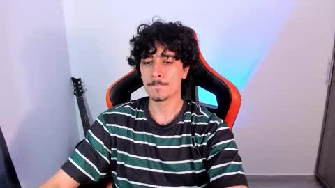 alexfloreszzz online show from January 8, 2026, 8:33 pm