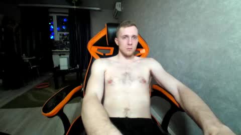 Snapshot of alexfox2018 chatting on February 27, 2025, 10:42 pm Alex online show from February 27, 2025, 10:42 pm