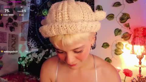 Snapshot of alexiafisher_ chatting on January 16, 2025, 2:09 am Alex online show from January 16, 2025, 2:09 am