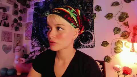 Snapshot of alexiafisher_ chatting on January 19, 2025, 4:36 pm Alex online show from January 19, 2025, 4:36 pm