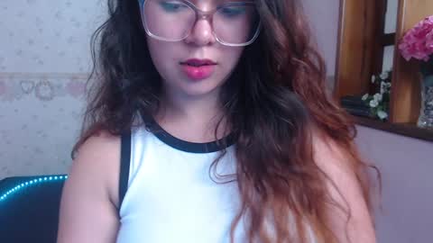 Alexia online show from February 1, 2025, 6:08 pm