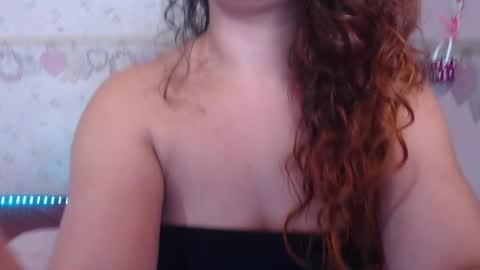 Alexia online show from March 11, 2025, 3:02 pm