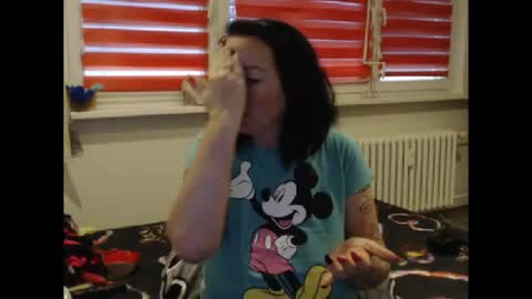 Snapshot of alexie33 chatting on February 10, 2026, 7:56 am alexie33 online show from February 10, 2026, 7:56 am