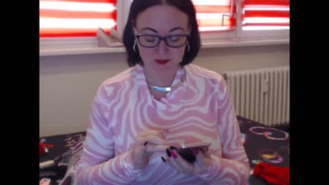 Snapshot of alexie33 chatting on February 17, 2026, 9:39 am alexie33 online show from February 17, 2026, 9:39 am