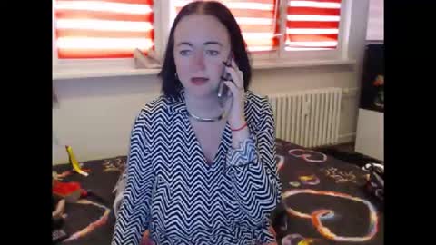 Snapshot of alexie33 chatting on February 19, 2026, 8:32 am alexie33 online show from February 19, 2026, 8:32 am