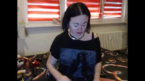 Snapshot of alexie33 chatting on February 24, 2026, 8:56 am alexie33 online show from February 24, 2026, 8:56 am