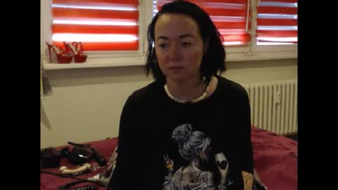 Snapshot of alexie33 chatting on March 19, 2026, 7:56 am alexie33 online show from March 19, 2026, 7:56 am