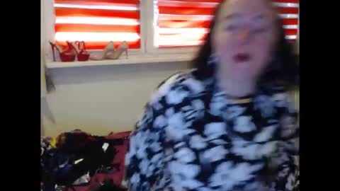 Snapshot of alexie33 chatting on March 27, 2026, 8:59 am alexie33 online show from March 27, 2026, 8:59 am