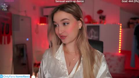 Alexis Texas online show from October 25, 2025, 1:18 pm