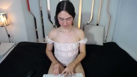 -- ALEXIS -- online show from October 23, 2025, 1:27 am