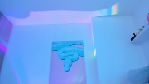 Alexiis 3 online show from October 16, 2025, 12:39 pm