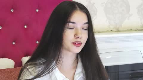 alexisdevine online show from February 25, 2026, 5:39 am