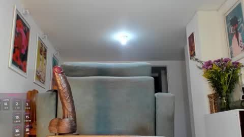 Alexis London online show from November 20, 2025, 2:34 am