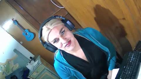 alexiss699 online show from December 3, 2024, 10:39 am