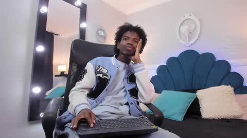 Snapshot of alexjaccob chatting on October 28, 2025, 1:03 pm Alex Jaccob online show from October 28, 2025, 1:03 pm