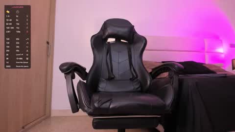 Snapshot of alexjaccob chatting on December 15, 2025, 1:04 pm Alex Jaccob online show from December 15, 2025, 1:04 pm