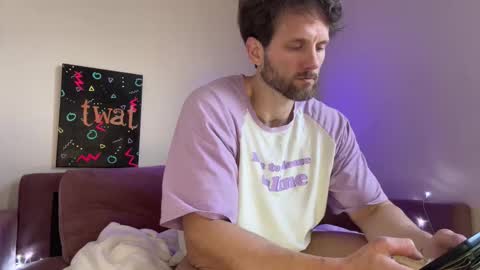 Alex Mann online show from December 17, 2025, 5:52 pm