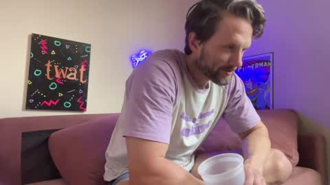 Snapshot of alexmanndickerson chatting on April 9, 2026, 4:23 pm Alex Mann online show from April 9, 2026, 4:23 pm