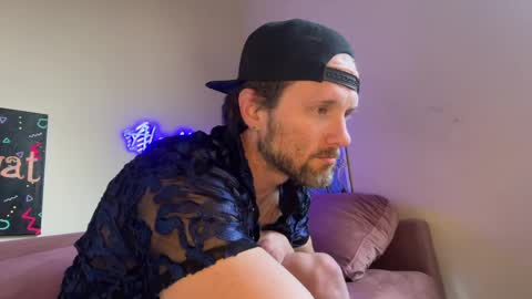 Snapshot of alexmanndickerson chatting on May 8, 2026, 5:40 pm Alex Mann online show from May 8, 2026, 5:40 pm