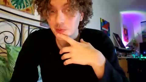 Alex online show from January 5, 2025, 9:36 pm